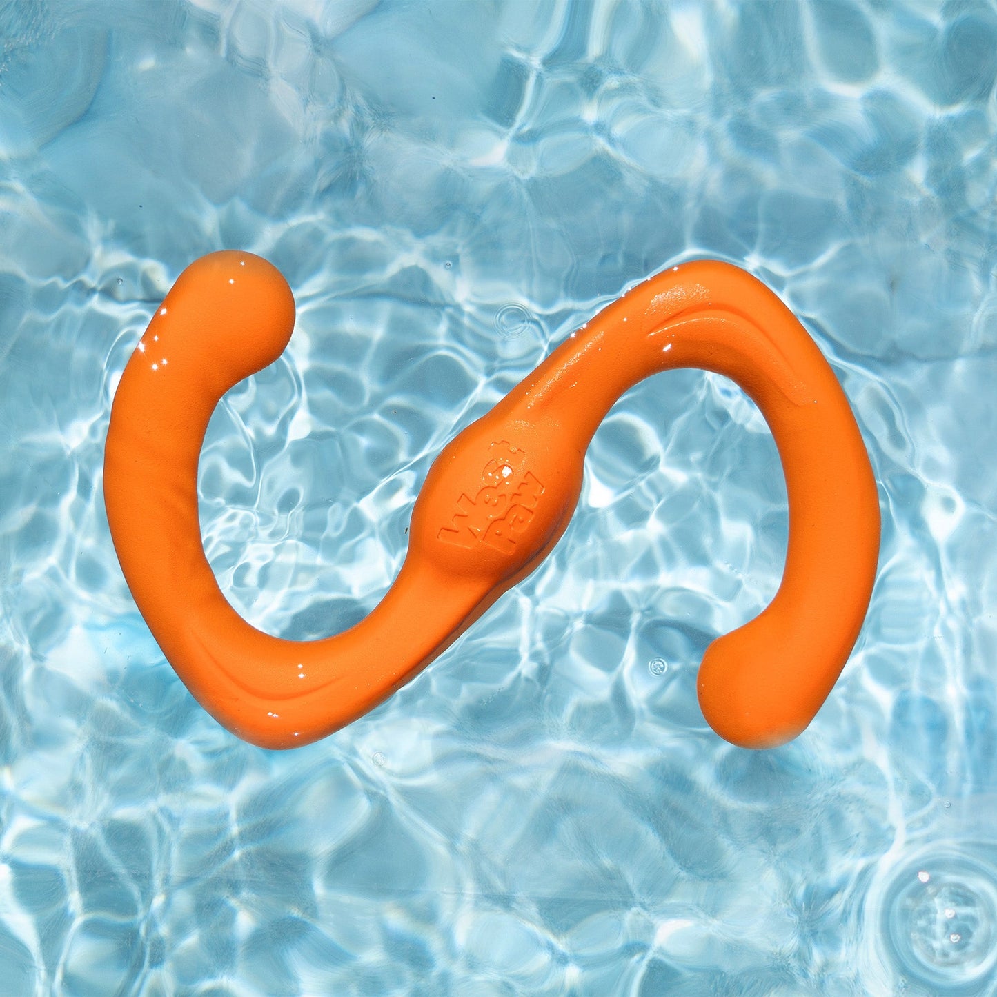 West Paw Bumi Dog Tug Toy – Stretches to 2x Its Length | S-Shape Fetch & Tug | S & L